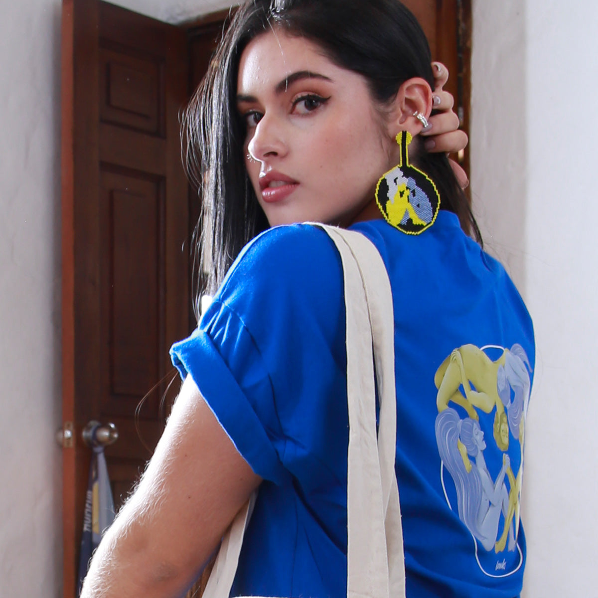 Aretes Miyuki Enroscados Amarillo