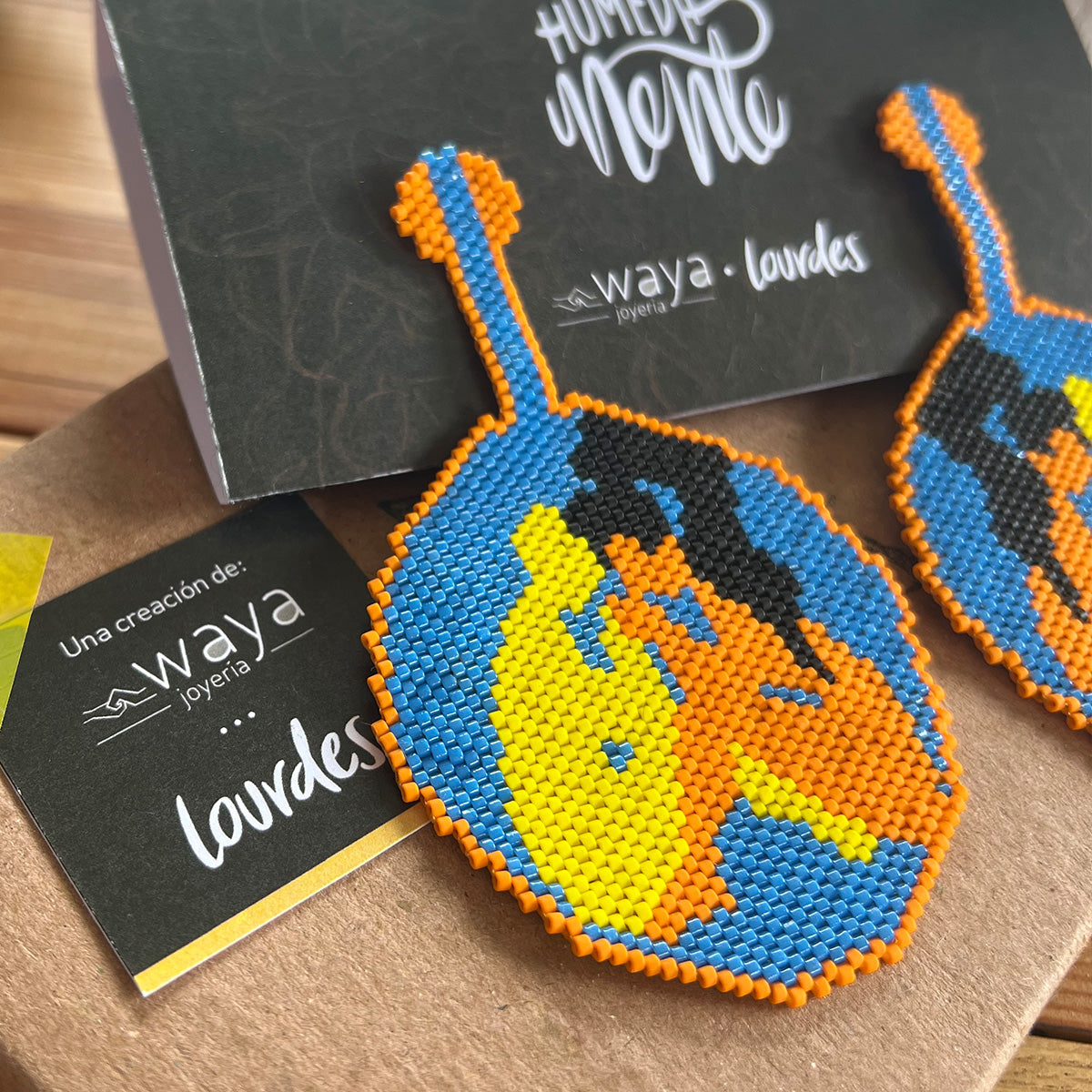 Aretes Miyuki Enroscados Naranja